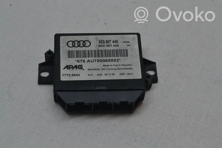 Audi A8 S8 D3 4E Pysäköintitutkan (PCD) ohjainlaite/moduuli 8K0907440