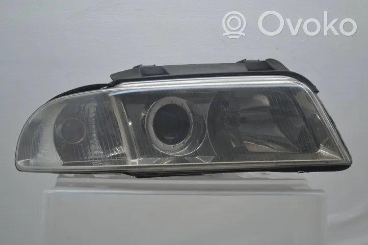 Audi A4 S4 B5 8D Priekšējais lukturis 8D0941004AN