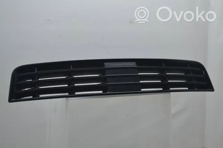 Audi A8 S8 D3 4E Grille inférieure de pare-chocs avant 4E0907953