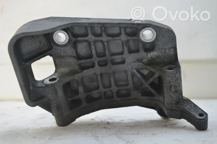 Audi A6 S6 C7 4G Soporte del alternador 059903143AJ