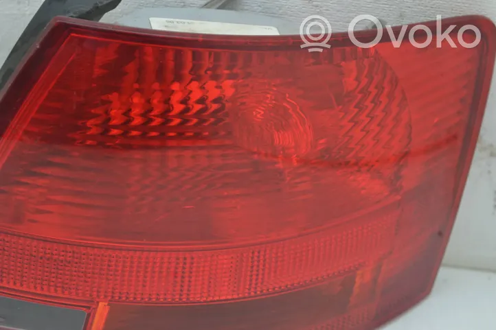 Audi A4 S4 B7 8E 8H Luci posteriori 8E9945096E