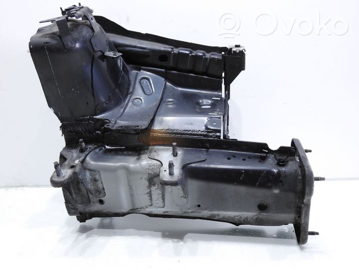 Volvo V50 Longherone lato anteriore 