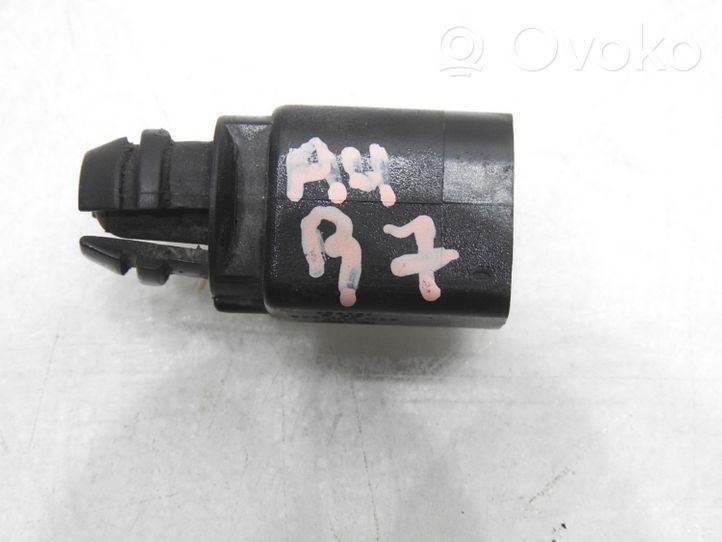 Audi A4 S4 B7 8E 8H Sonde température extérieure 8Z0820535