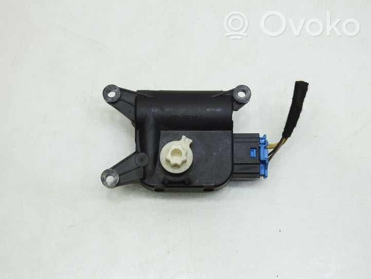 Volkswagen Touran I Motor/activador trampilla del aire acondicionado (A/C) 1K0907511