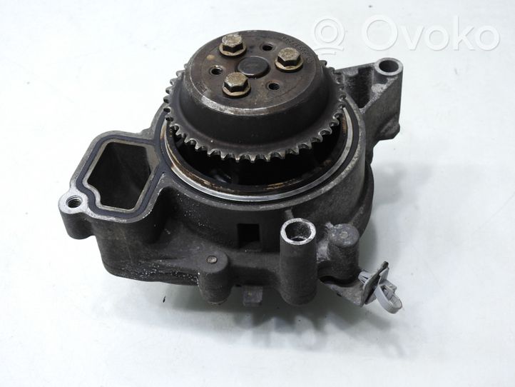 Opel Vectra C Water pump 12586485