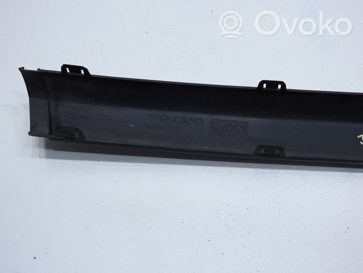 Volvo V70 Modanatura separatore del paraurti anteriore 9484223