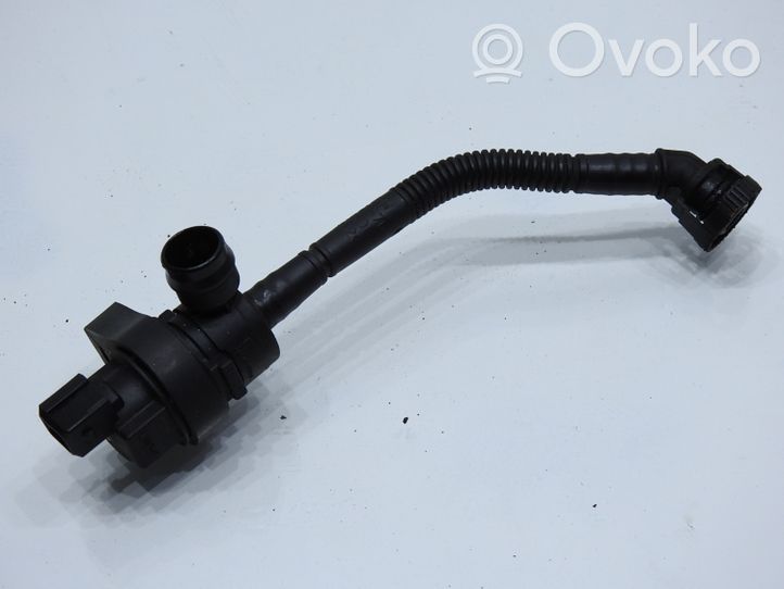 BMW 3 E90 E91 Breather valve 7512581