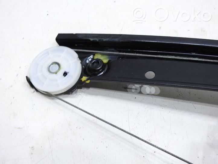 Volvo V70 Rear window lifting mechanism without motor 