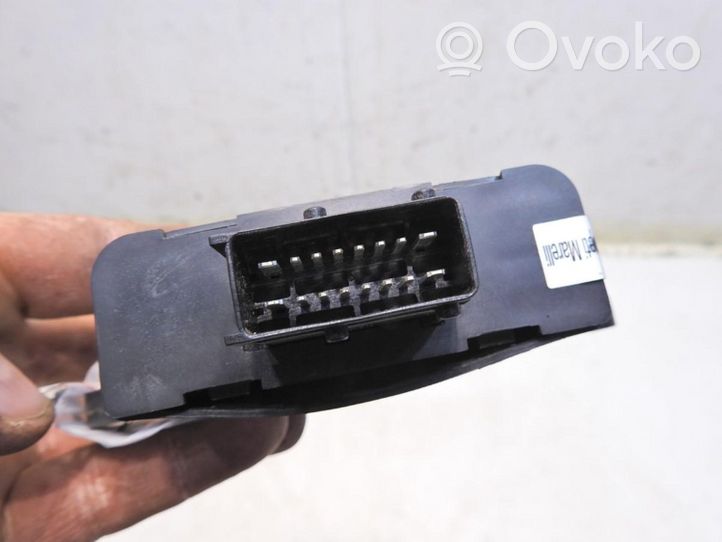 Peugeot 607 Fuel level meter relay 