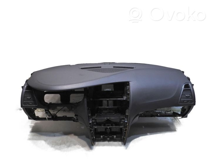 Renault Latitude (L70) Panel de instrumentos 681000072R