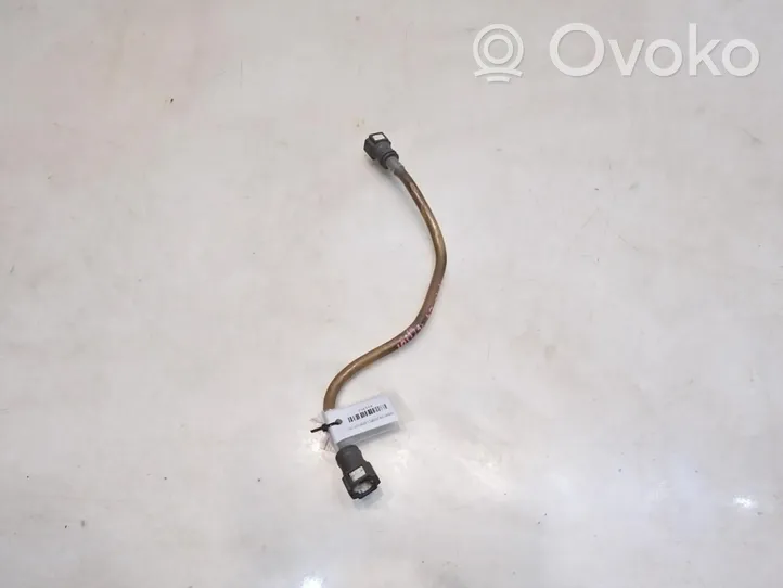 Citroen C4 I Tuyau d'alimentation conduite de carburant 