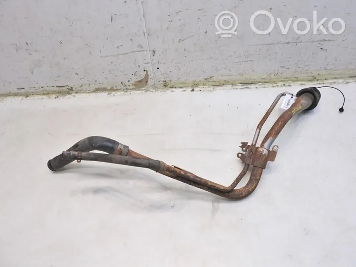 Subaru Outback Tuyau de remplissage de réservoir de carburant 