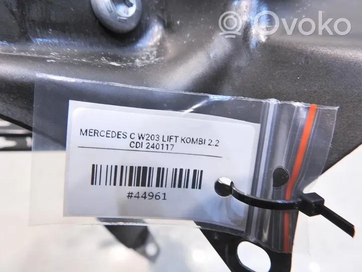 Mercedes-Benz C AMG W203 Pas bezpieczeństwa fotela tylnego 33003955A