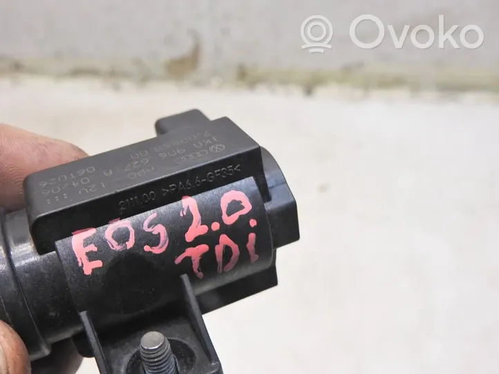 Volkswagen Eos Valve vacuum 1K0906627A