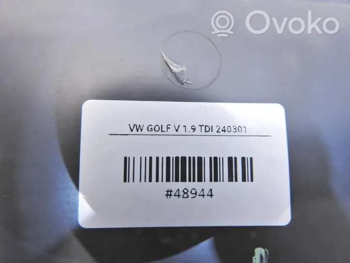Volkswagen Golf V Keskikonsolin etusivuverhoilu 1K1863045