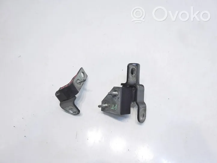 Ford Mondeo MK IV Set di cerniere portiera posteriore AC46575