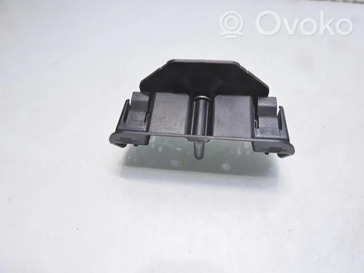 Saab 9-3 Ver2 Anello/gancio di chiusura del portellone 13203495