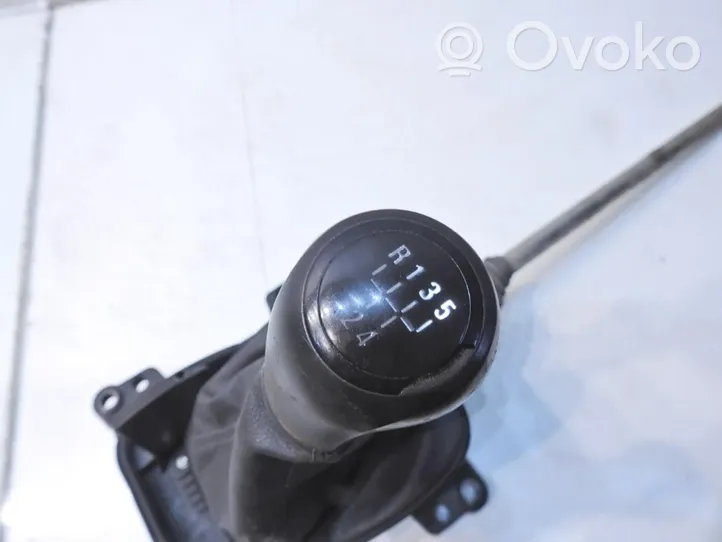 Opel Corsa D Articulación de cambio de velocidades 009123011