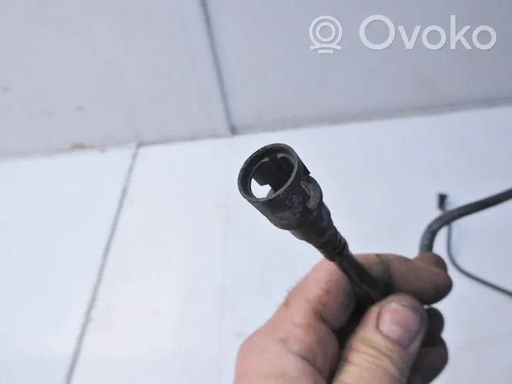 Opel Corsa D Tuyau d'alimentation conduite de carburant 13204562