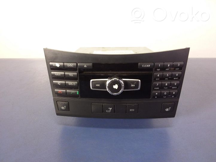 Mercedes-Benz E W211 Panel / Radioodtwarzacz CD/DVD/GPS A2129001217