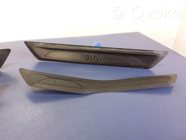 BMW 3 F30 F35 F31 Rivestimento vano piedi laterale 7263315