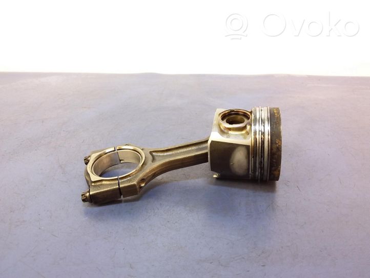 BMW 7 G11 G12 Piston 