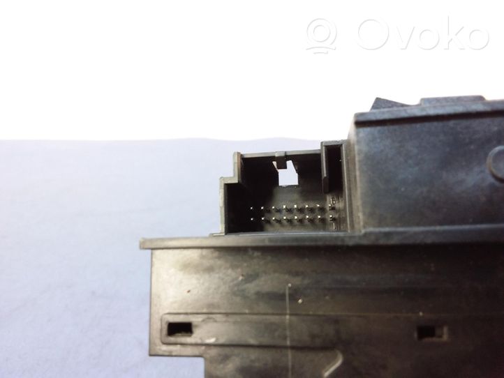 Volkswagen PASSAT B6 Ignition lock 3C0905843