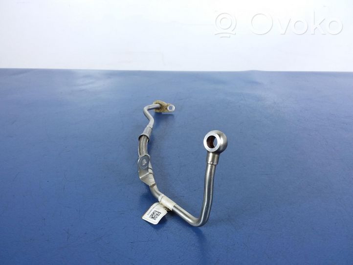 BMW 5 G30 G31 Tubo flessibile mandata olio del turbocompressore turbo 79346550