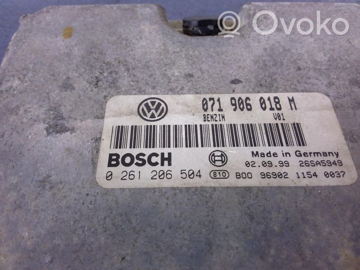 Volkswagen PASSAT B5 Pysäköintitutkan (PCD) ohjainlaite/moduuli 071906018M