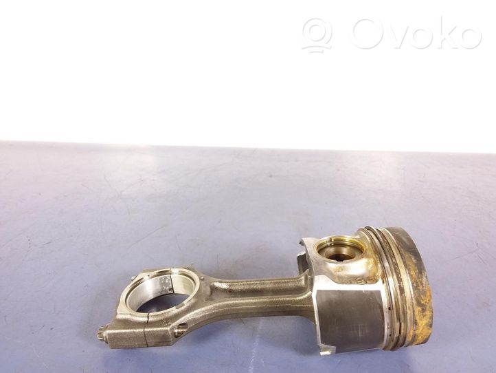 BMW X5 G05 Piston 84L132