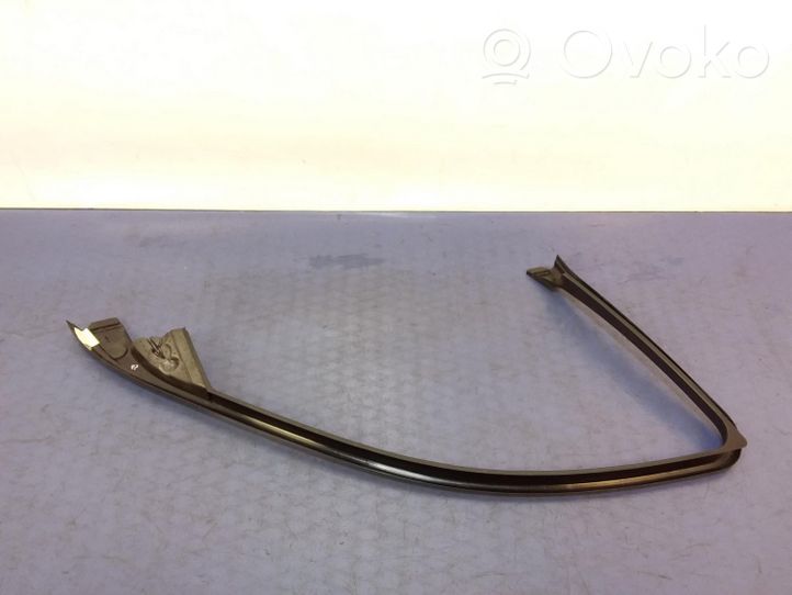 BMW 5 E60 E61 Front door rubber seal 7033630