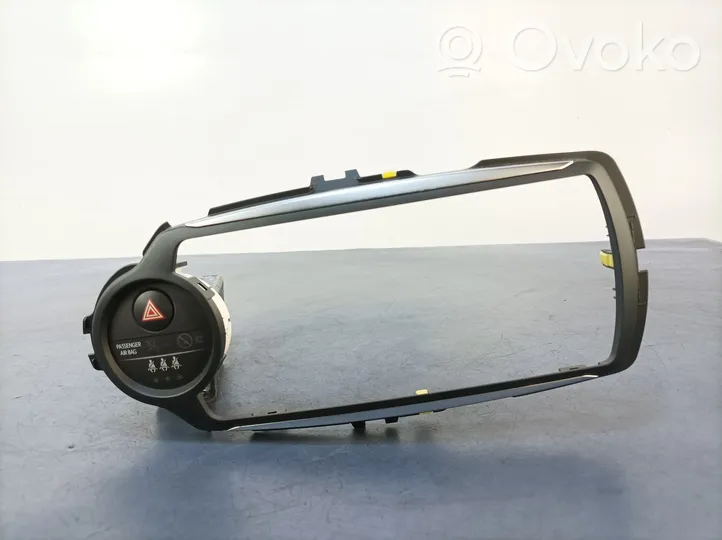 Toyota Yaris Altro elemento di rivestimento sottoporta/montante 86451-0D030