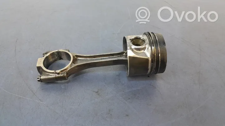 Seat Ibiza IV (6J,6P) Piston 01