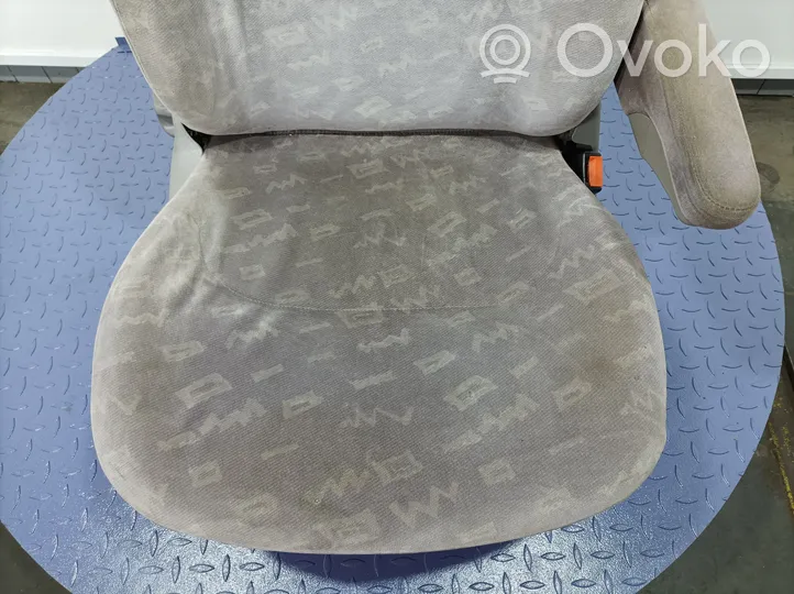 Seat Alhambra (Mk1) Fotel przedni pasażera 01