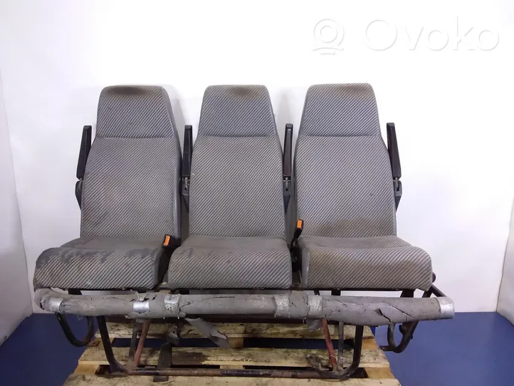 Volkswagen Transporter - Caravelle T4 Second row seats 