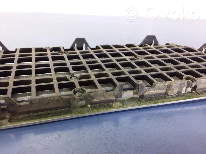 BMW 7 E65 E66 Grille de calandre avant 