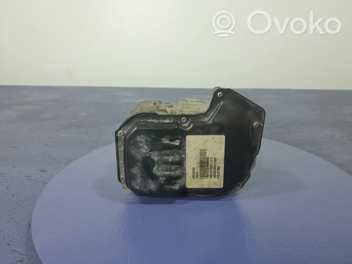 Ford Kuga II Vairo stiprintuvo siurblys A0040345