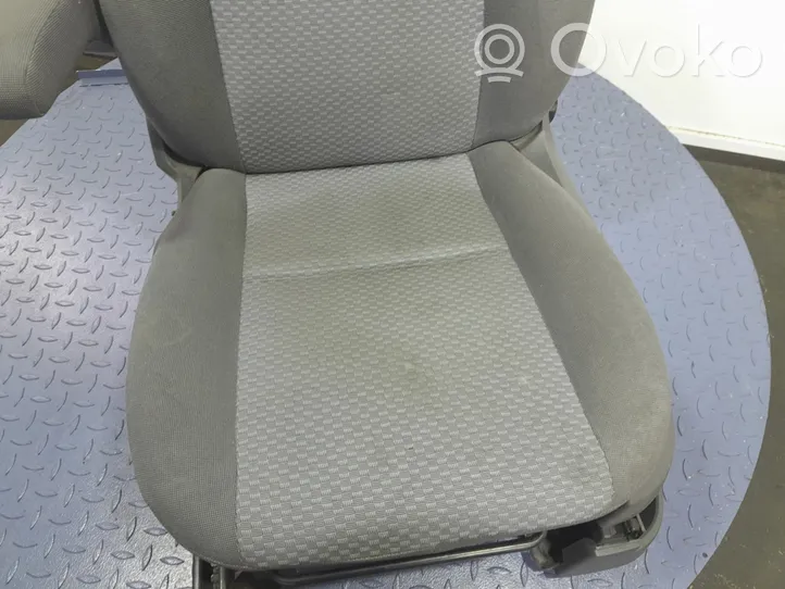 Ford C-MAX I Sedile anteriore del conducente 01