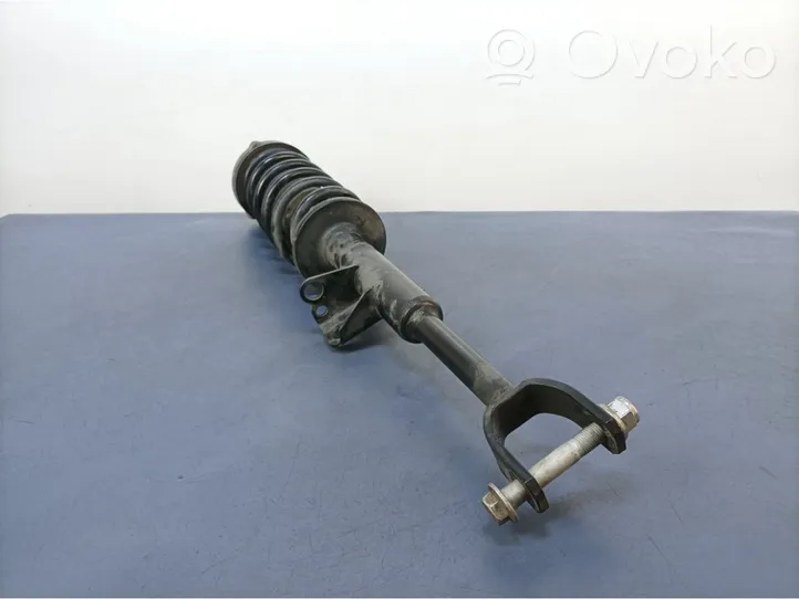 BMW 5 G30 G31 Ammortizzatore anteriore con molla elicoidale 6896007