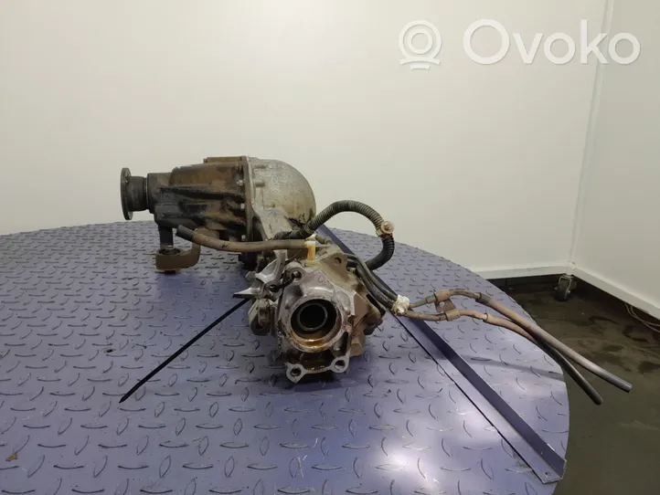 Isuzu D-Max Front differential 01