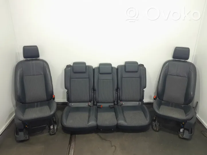 Ford Grand C-MAX Комплект сидений 01