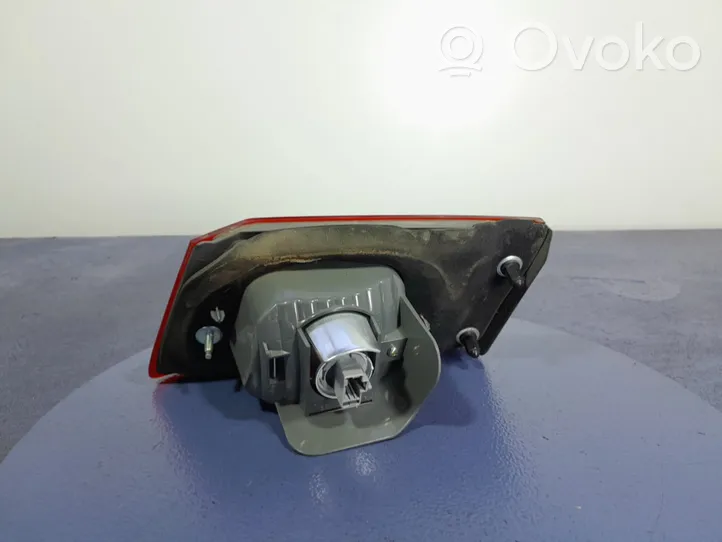 Honda Accord Lampa tylna P7479L