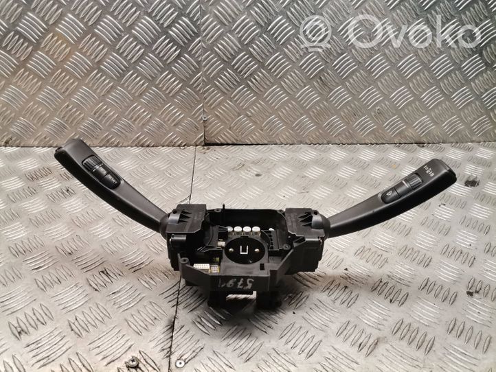 Volvo S40 Leva/interruttore dell’indicatore di direzione e tergicristallo p30710338