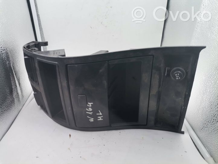 Mercedes-Benz ML W164 Console centrale a1646809307