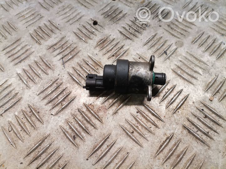 Volvo V70 Pompe d'injection de carburant à haute pression 0928400548