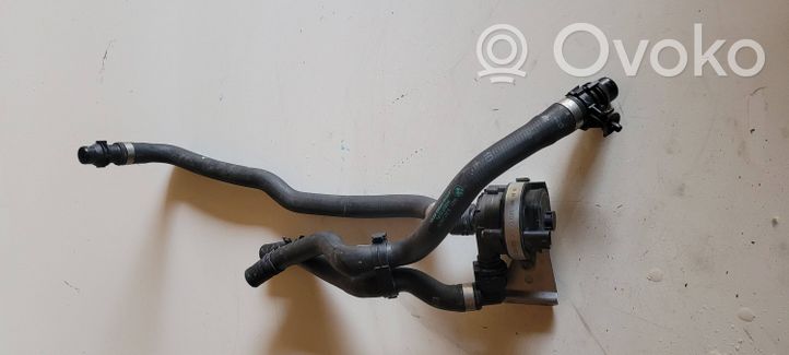 BMW M2 F87 Pompa dell’acqua 683491701