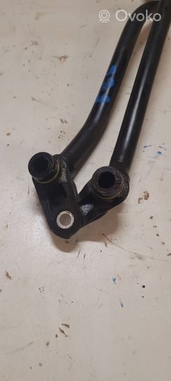 BMW 3 F30 F35 F31 Getriebeölkühler Leitung / Schlauch 8509993