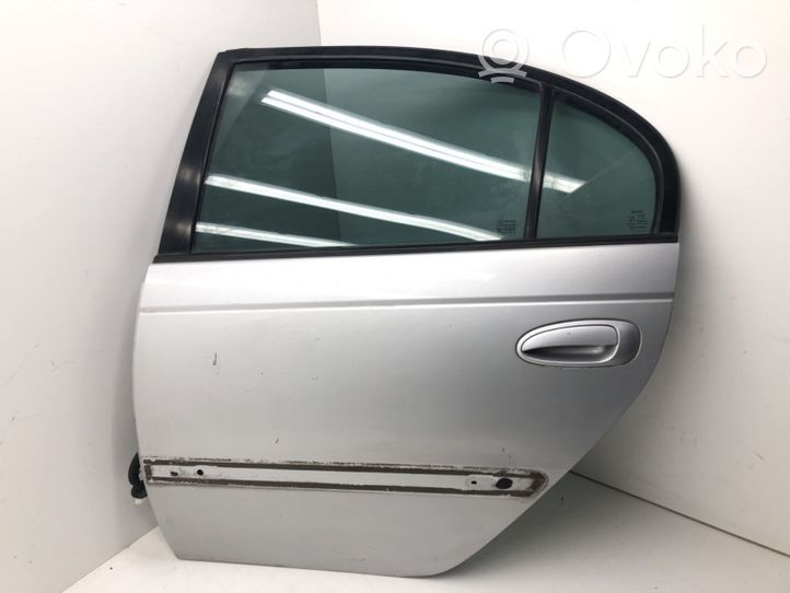 Toyota Avensis T220 Rear door 