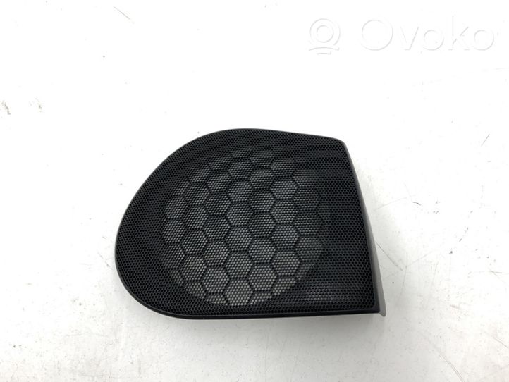 Volvo S40, V40 Grilles, couvercle de haut-parleur porte avant 30813510