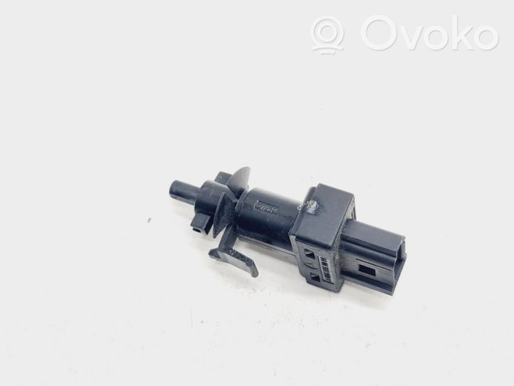 Mercedes-Benz B W246 W242 Clutch pedal sensor A0065451014